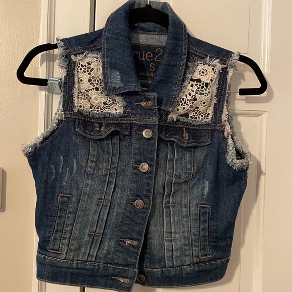 Rue 21 jean jacket - Picture 1 of 6